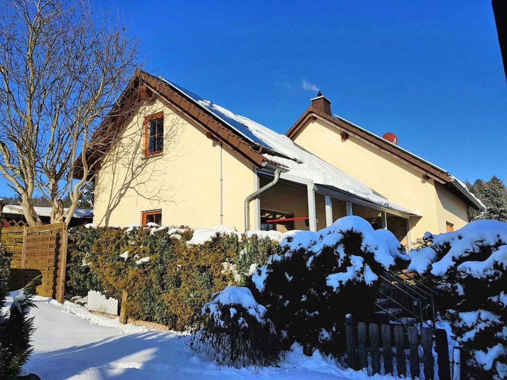 Apartment With Views Of The Ore Mountains Oelsnitz  Exteriér fotografie